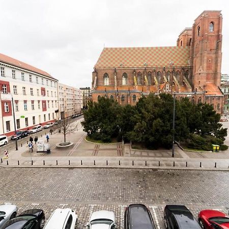 4 Rooms Apartment On Martket Square - Nice View - 150 M Town Hall Wroclaw Exterior photo